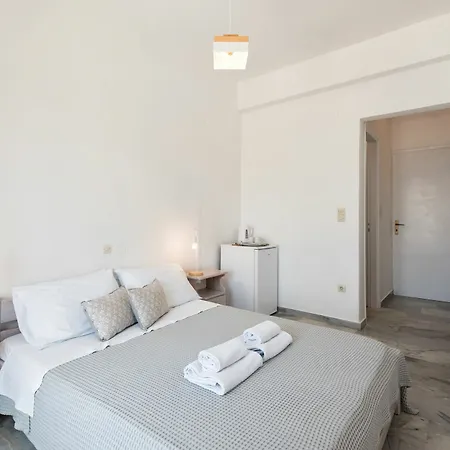 Hotel Vounali & Naousa (Paros)